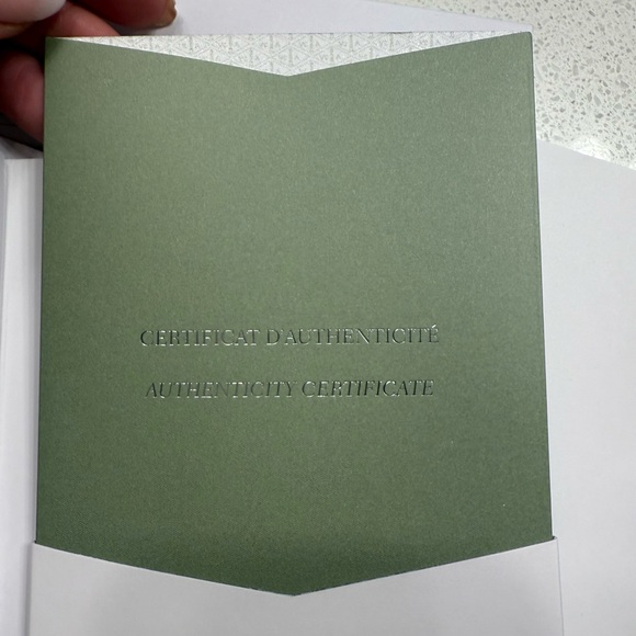 Van Cleef & Arpels Vintage Alhambra Pendant - Picture 6 of 7